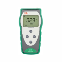 Portable pH meter with probe, pH7 series